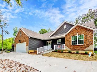 9425 Easy St, Hillsboro, MO 63050