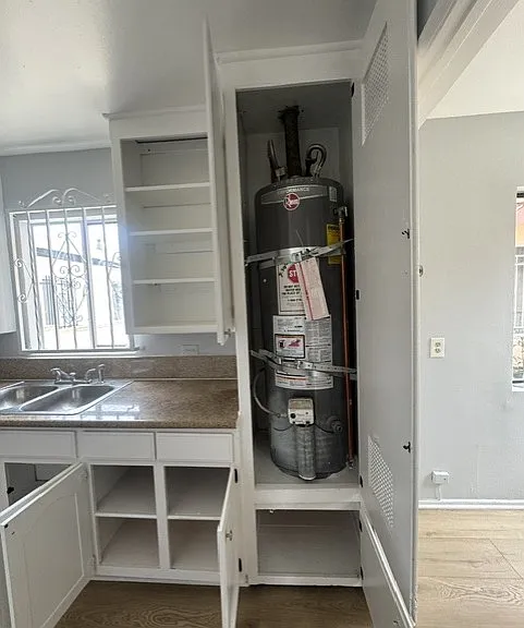 1030 W 94th St #2 — Photo 8