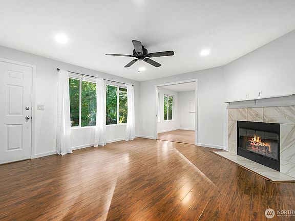 3rd image of 14609 Parkdale Drive NW