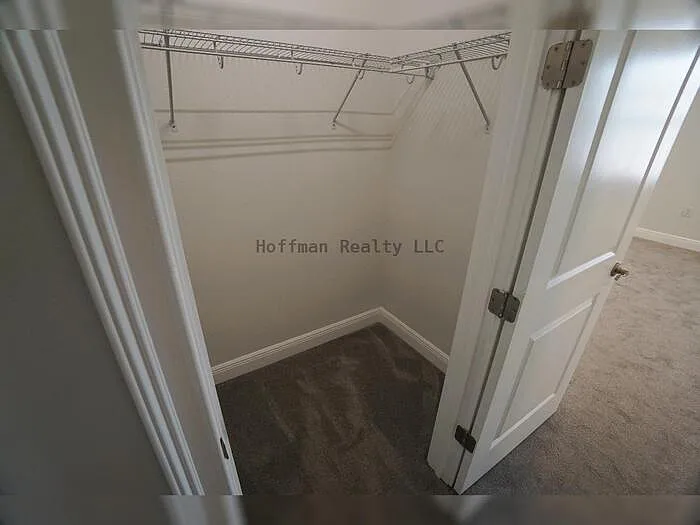 4250 W Carmen St — Photo 11