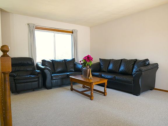 2nd image of W6127 Colonial Dr