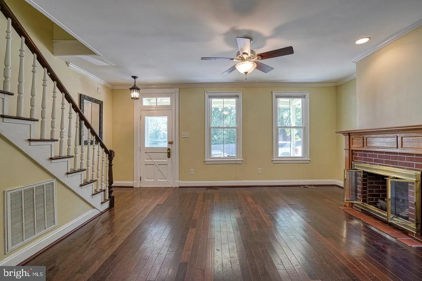 3 bed, 2.5 bath, 1520 sqft, $1,950 — Photo 2