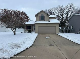 1150 Porter Dr, Charlotte, MI 48813