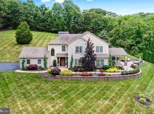 530 Gouglersville Rd, Sinking Spring, PA 19608