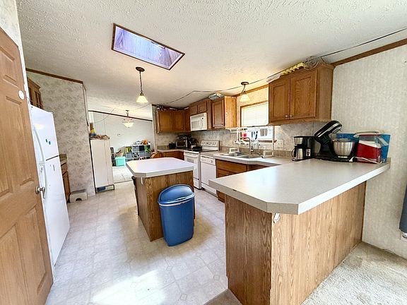 5th image of 3448 Nottingham Dr #562