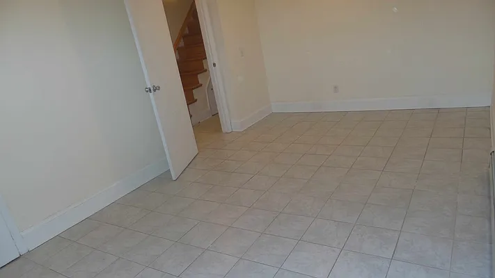 Rented by Metro Garden Realty NYC | media 31