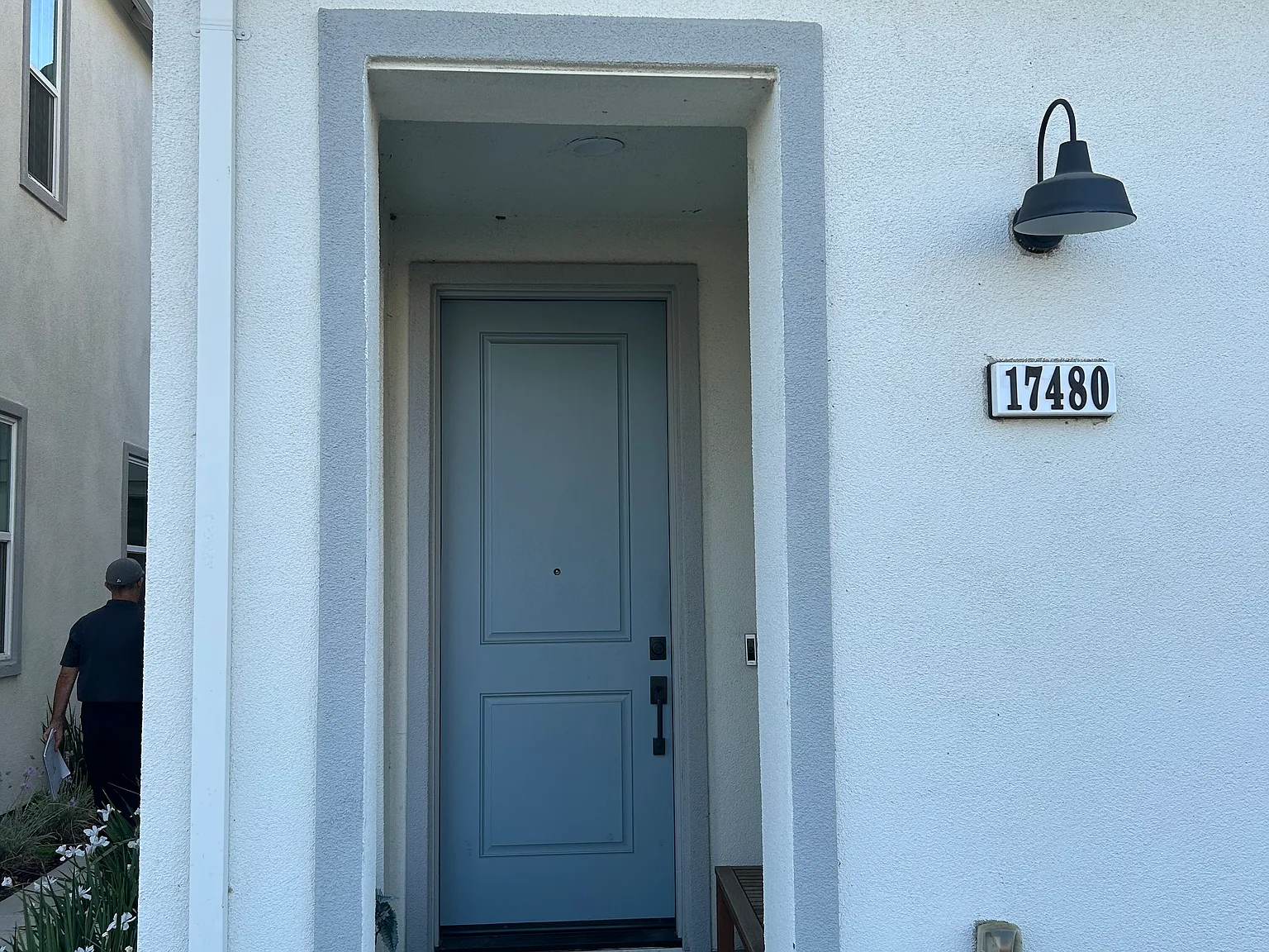 4 bed, 1488 sqft, $3,100 — Photo 1