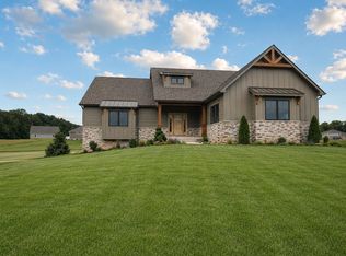 470 Stonebridge Pkwy, Valparaiso, IN 46383