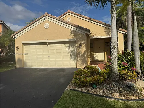 1258 Sabal Trl Photo 1