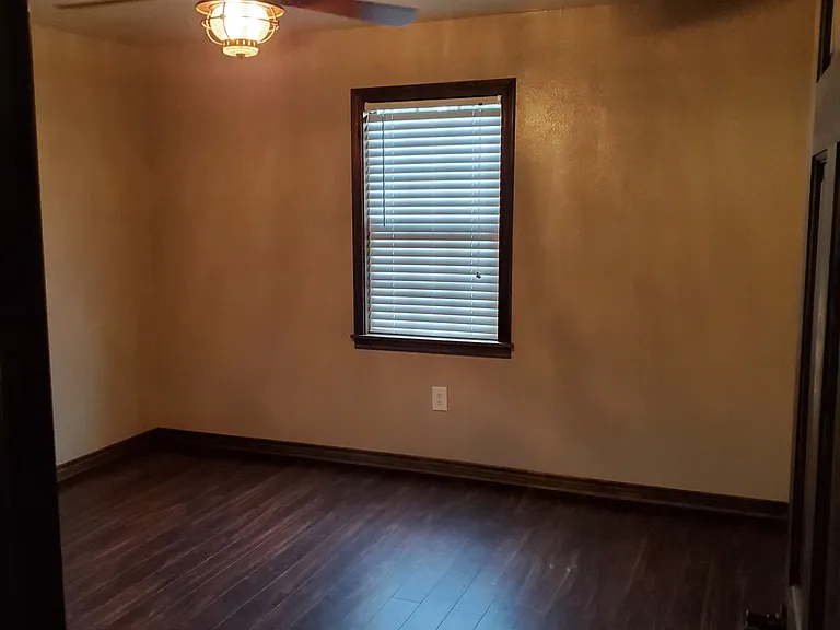 103 Sherry Dr — Photo 32
