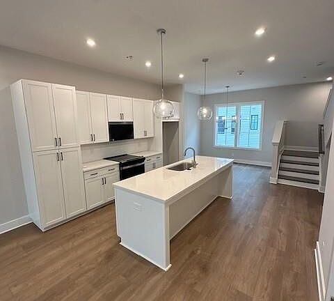 3rd image of 989 Bibbs Cir NW #24