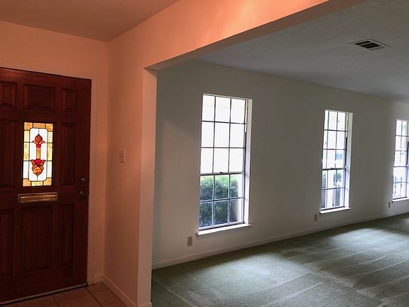4th image of 5770 Serene Dr