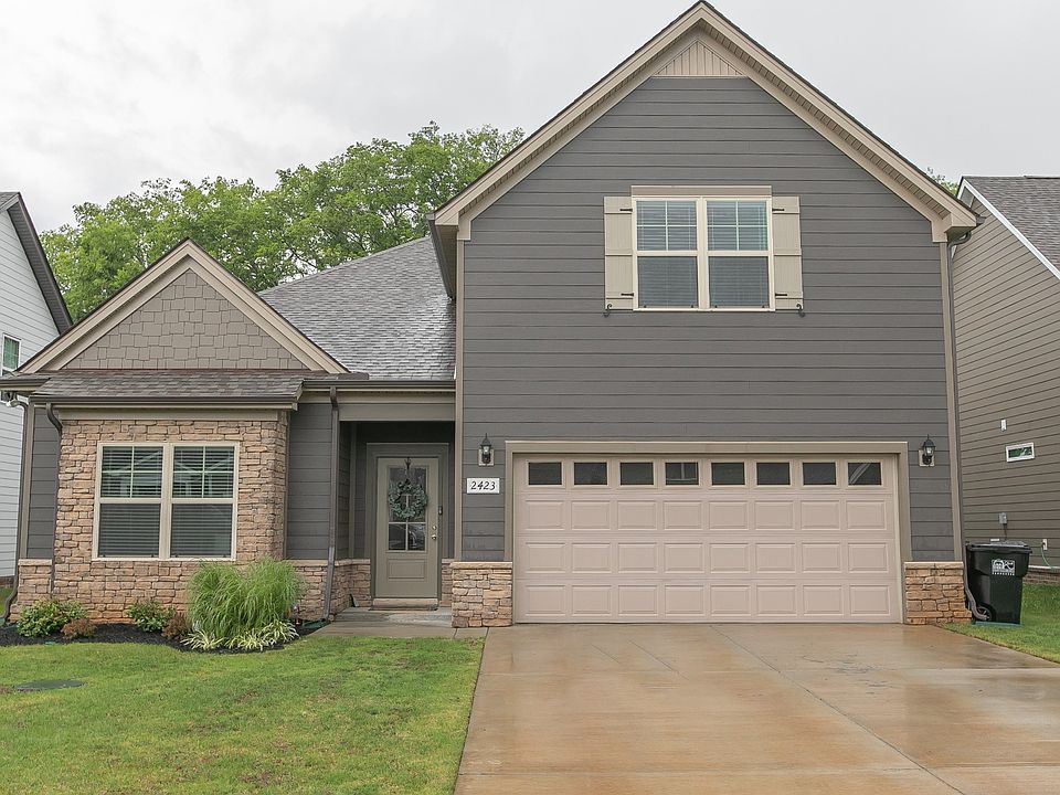 1st image of 2423 Fig Dr
