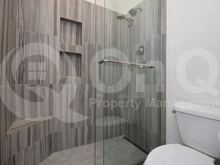 6925 E 4th St #10 — Photo 14