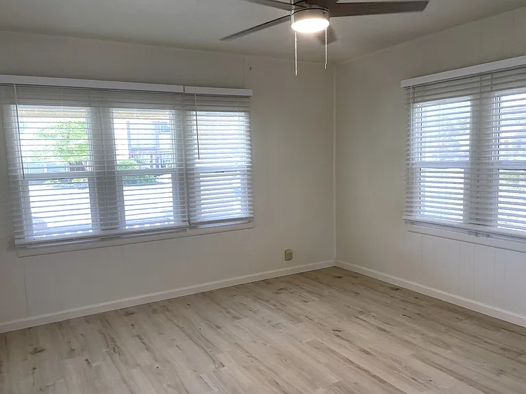 1241 Union St — Photo 5