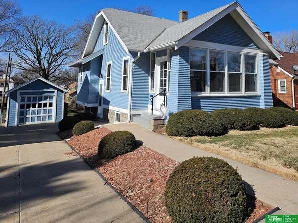 3318 N 58th St, Omaha, NE 68104