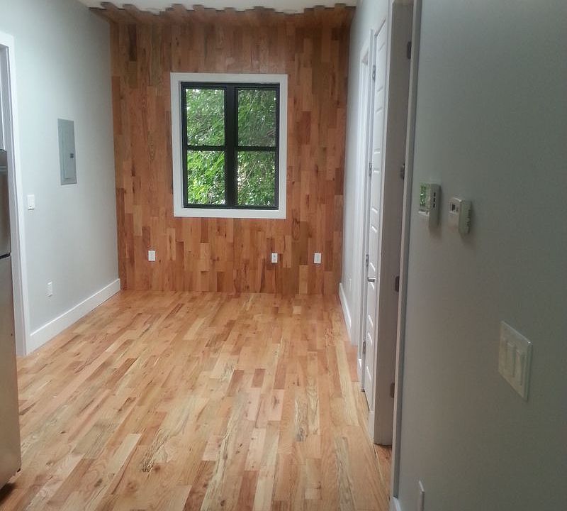 2nd image of 187 Meserole Ave APT 2L