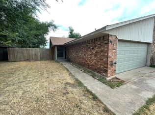 805 N Eagle Ln, Oklahoma City, OK 73127