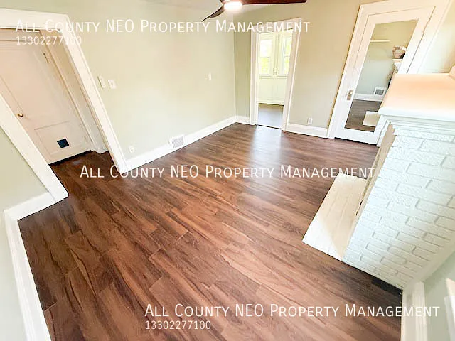 126 E Mapledale Ave #B — Photo 9