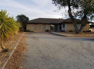 1403 Orchard Rd, Hollister, CA 95023