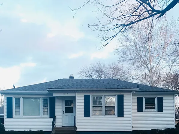 1309 6th St, Orion, IL 61273
