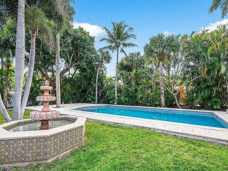 334 Palm Trl — Photo 9