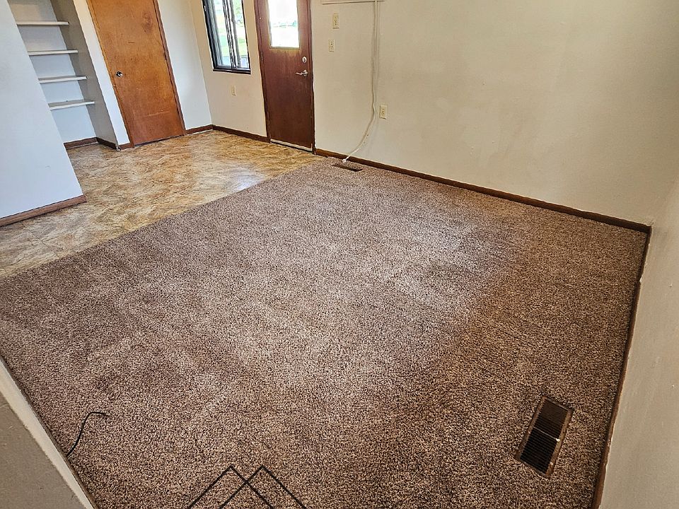 1st image of 102 8th Ave NW #7-A