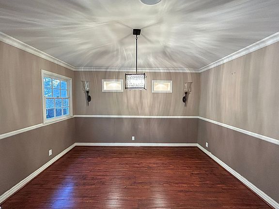 5th image of 300 S Timken Rd