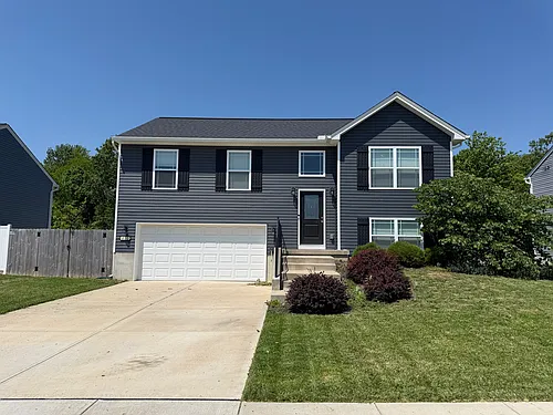 610 Summer Pointe Dr Photo 1