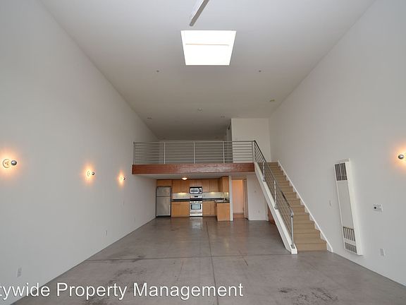4th image of 690 Pennsylvania Ave APT 212