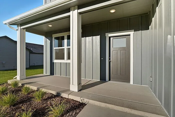 4 bed, 3.0 bath, 2430 sqft, $2,895 — Photo 3