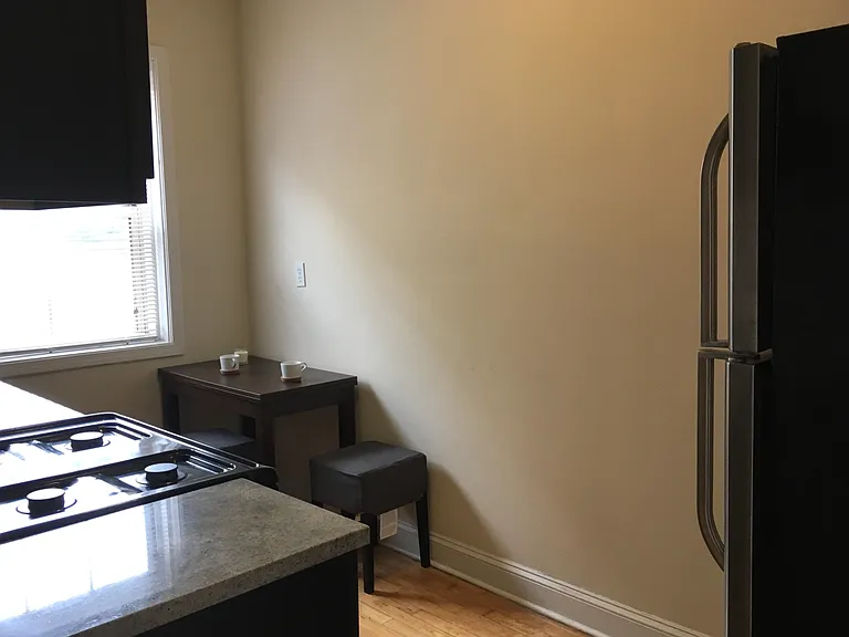 2318 W Granville Ave #3 — Photo 6