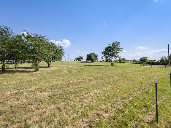 5th image of 1261 County Road 2735