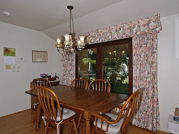 Breakfast nook