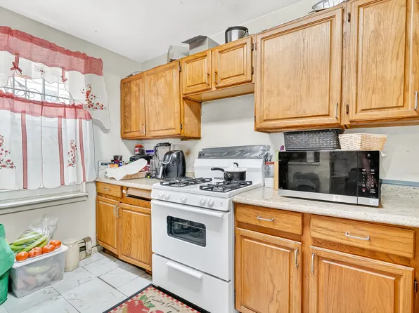 142 West 175th Street image 14 of 38