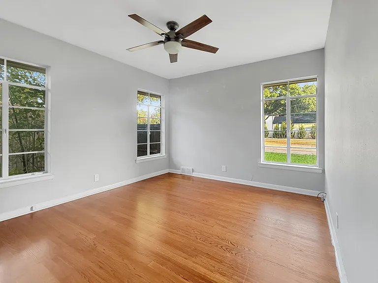 6239 Walnut Hill Ln — Photo 10