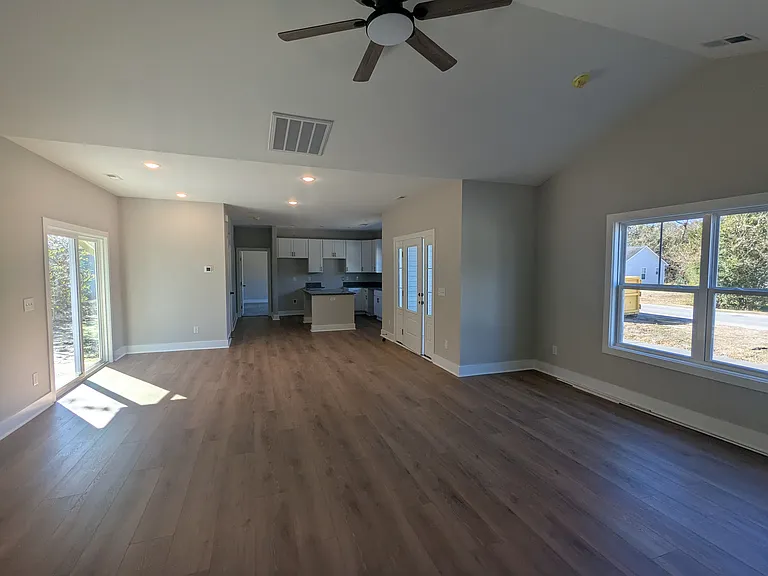 205 White Ave — Photo 10