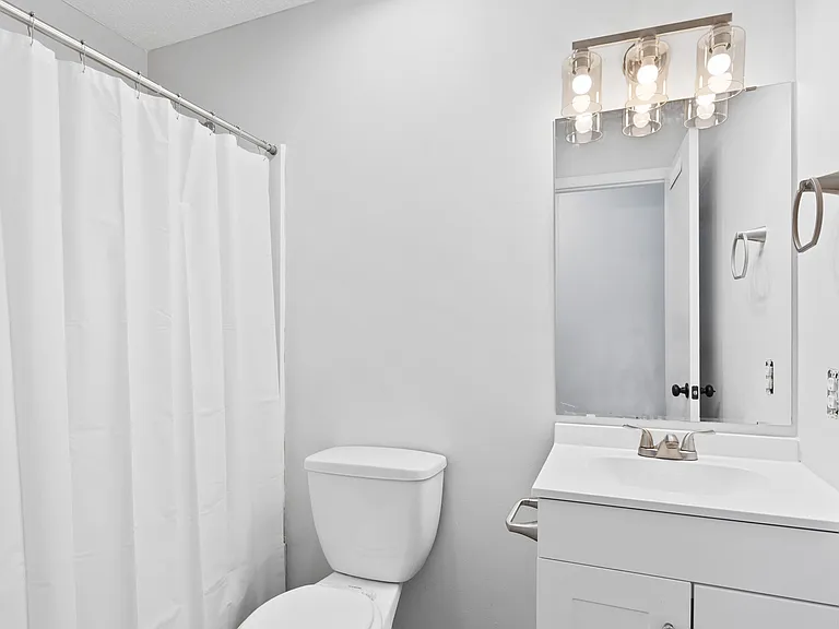 11413 Deham Dr — Photo 22