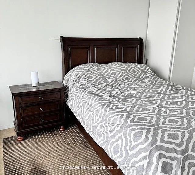 197 Yonge St #4402 — Photo 8