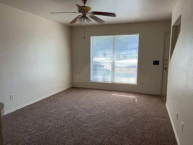 2001 Monte Carlo, Killeen — Photo 4