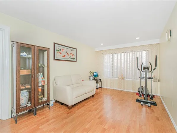 31 Ramsey Lane image 23 of 25