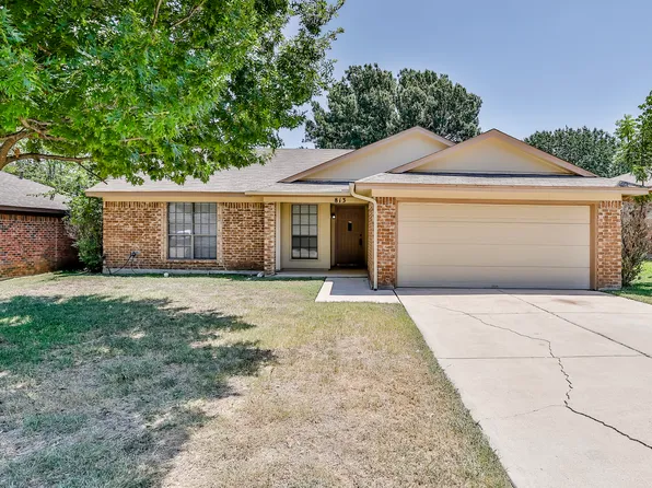 813 Bristol Ave, Saginaw, TX 76179