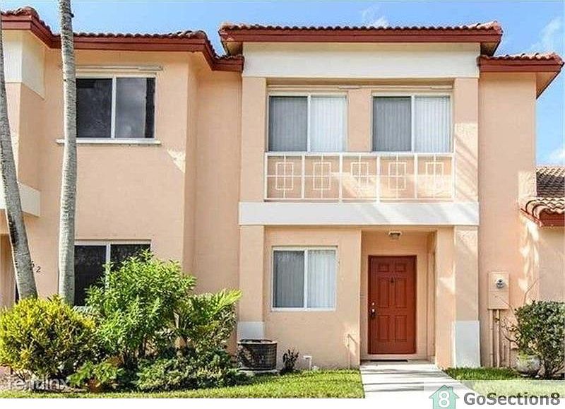 1st image of 869 NW 208th Ter
