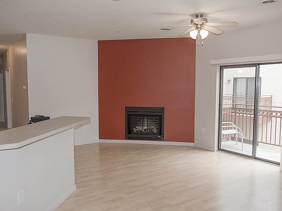 2nd image of 601 N College Ave #213
