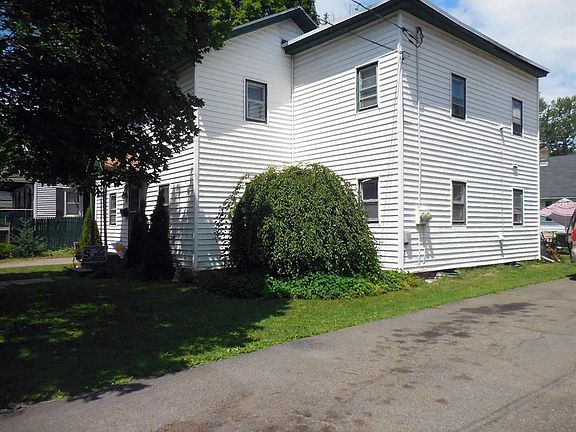 5th image of 9 Pleasant St #11