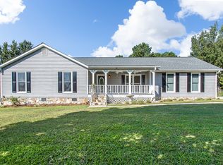 612 Cloudland Dr, Stockbridge, GA 30281
