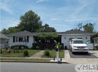 296 Port Royal Dr, Toms River, NJ 08757