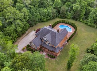 1032 Dogwood Way, Burns, TN 37029
