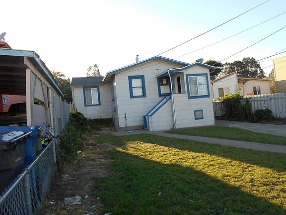 3rd image of 324 Accacia St