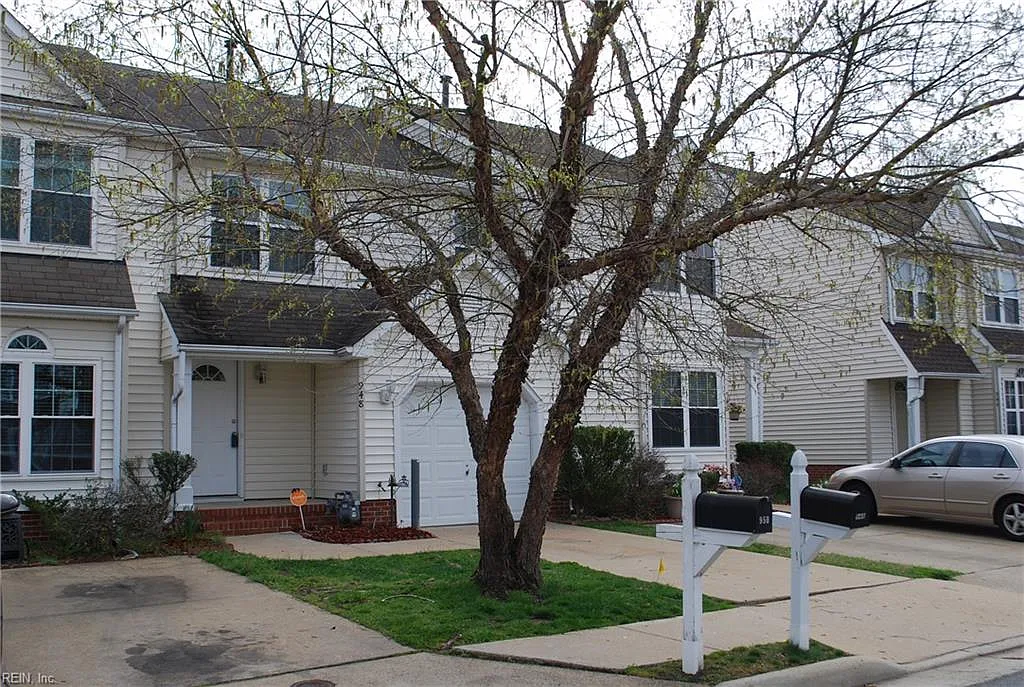 3 bed, 2.5 bath, 1634 sqft, $2,195 — Photo 2